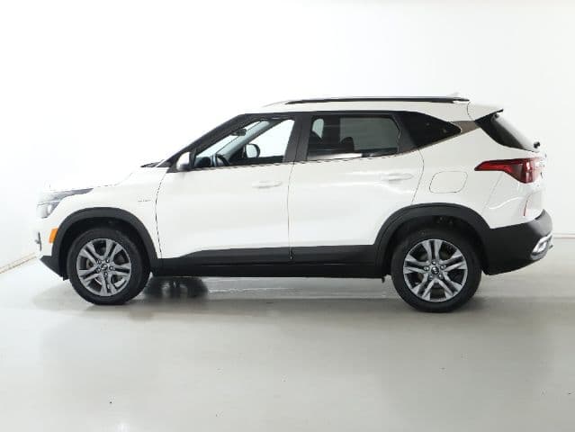Photo 4 of 2021 Kia Seltos S