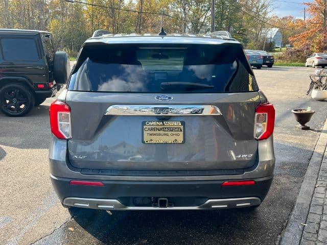 Photo 4 of 2024 Ford Explorer XLT